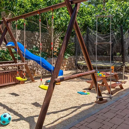 펜션 Mia Sveti Ivan Dobrinjski